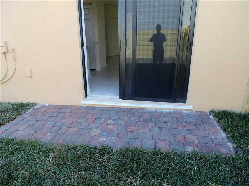 3793 Southeast 2nd St, Homestead, FL 33033