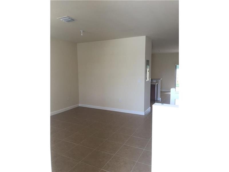 537 Southeast 32 TER, Homestead, FL 33033
