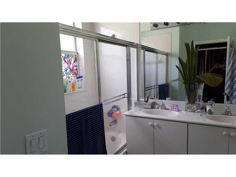 2210 Northeast 37th Rd, Homestead, FL 33033
