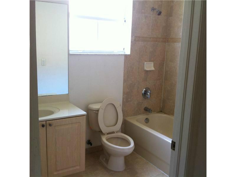 4234 Northeast 16 ST, Homestead, FL 33033