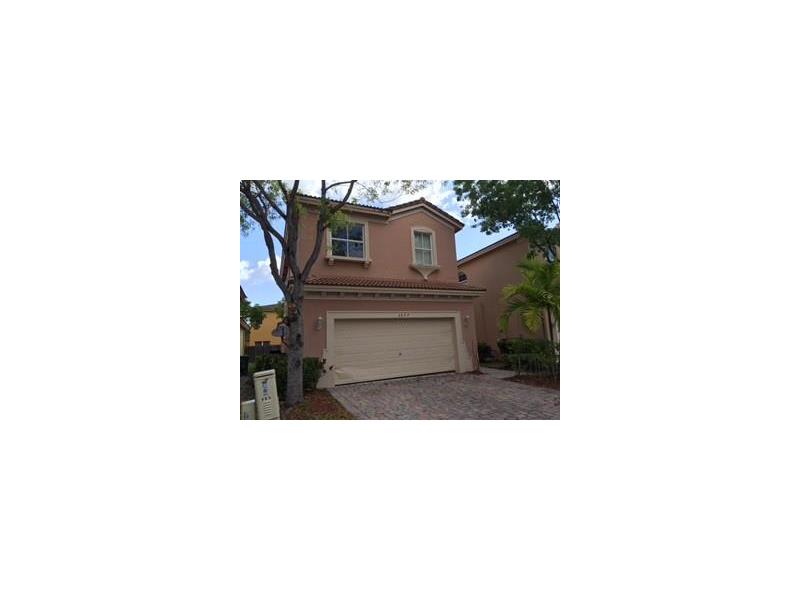 3977 Northeast 13th Dr, Homestead, FL 33033