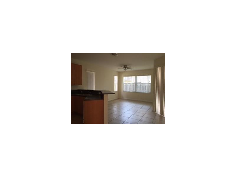 3977 Northeast 13th Dr, Homestead, FL 33033