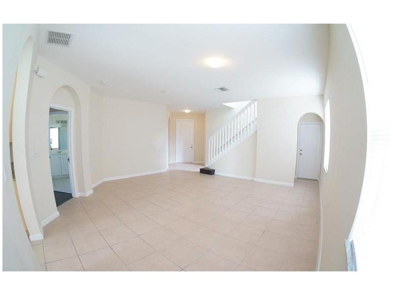 3933 Northeast 11th Dr, Homestead, FL 33033
