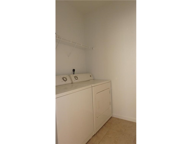 3944 Northeast 12th Dr, Homestead, FL 33033