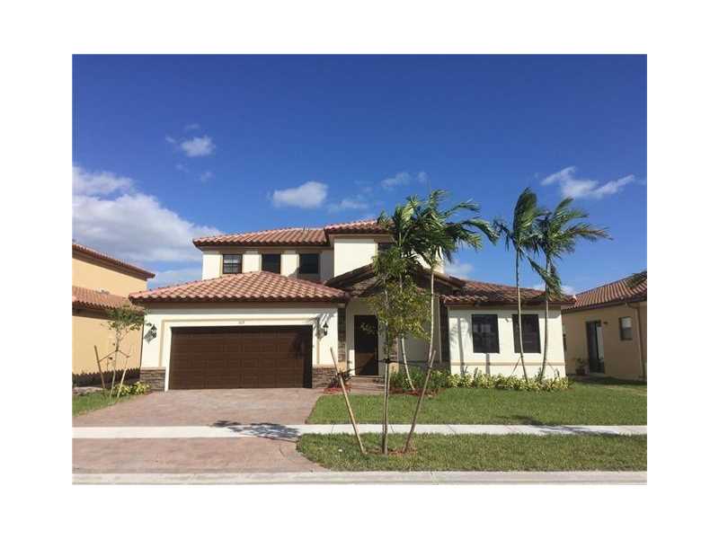 709 Southeast 35 AVENUE, Homestead, FL 33033