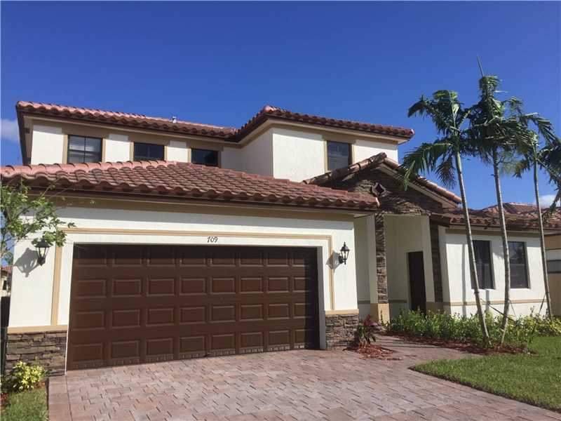 709 Southeast 35 AVENUE, Homestead, FL 33033