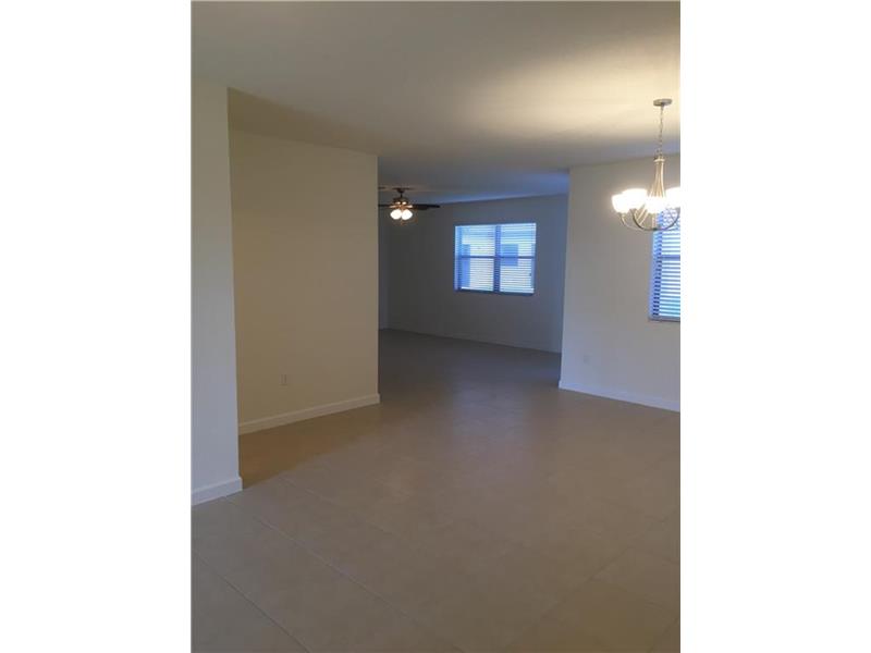 709 Southeast 35 AVENUE, Homestead, FL 33033