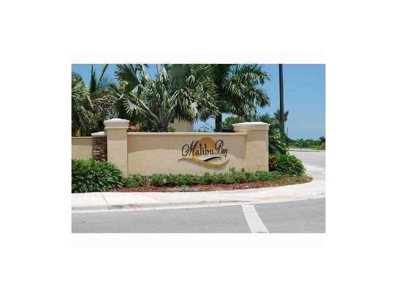 3398 Northeast 9th Dr, Homestead, FL 33033