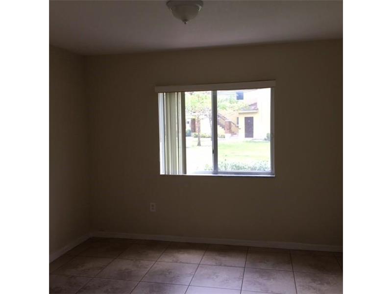 3398 Northeast 9th Dr, Homestead, FL 33033