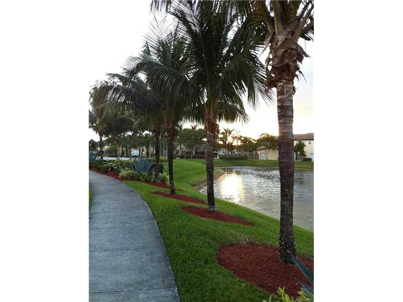 3398 Northeast 9th Dr, Homestead, FL 33033