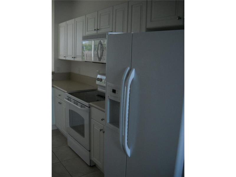 2928 Southeast 2nd St, Homestead, FL 33033