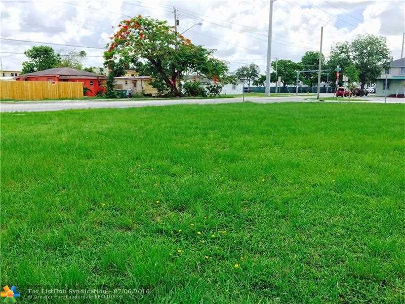 635 W Lucy St, Florida City, FL 33034