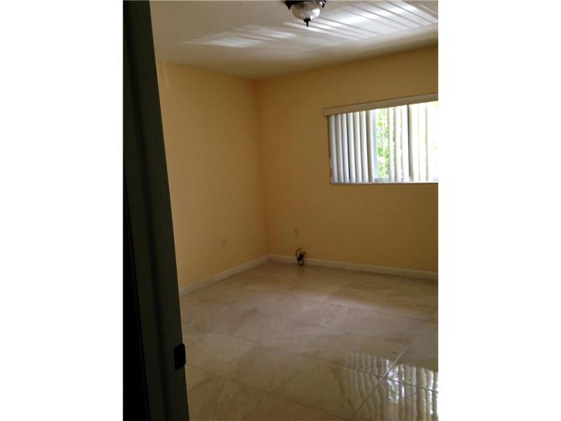 1066 Southeast 13th Ave, Homestead, FL 33035