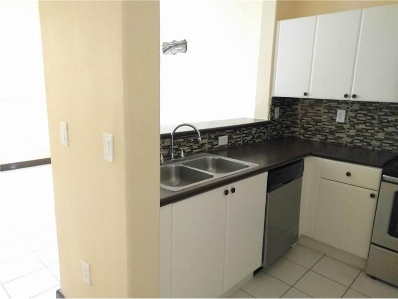 1661 Southeast 29 CT, Homestead, FL 33035