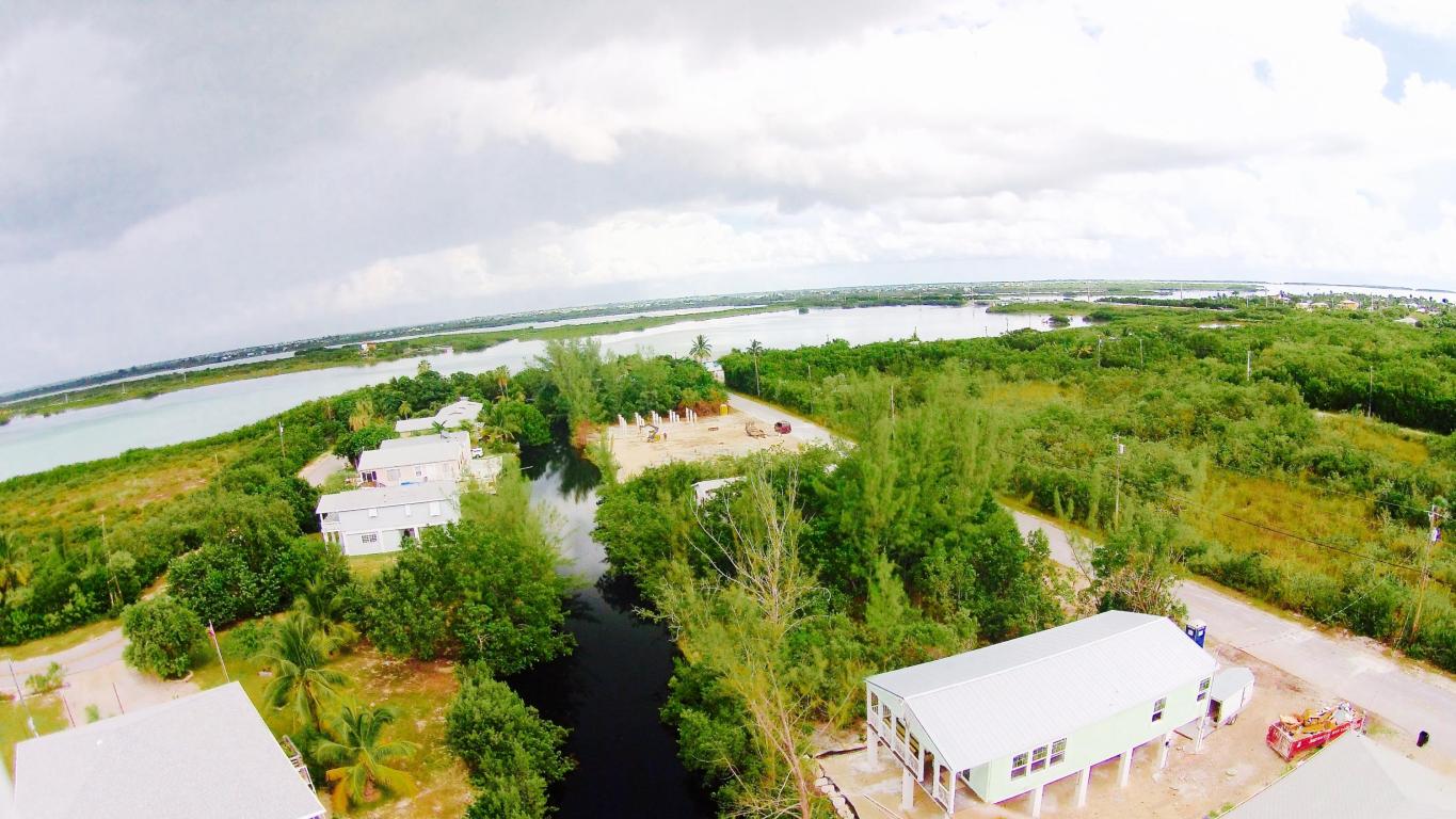 Mariposa Road, Ramrod Key, FL 33042