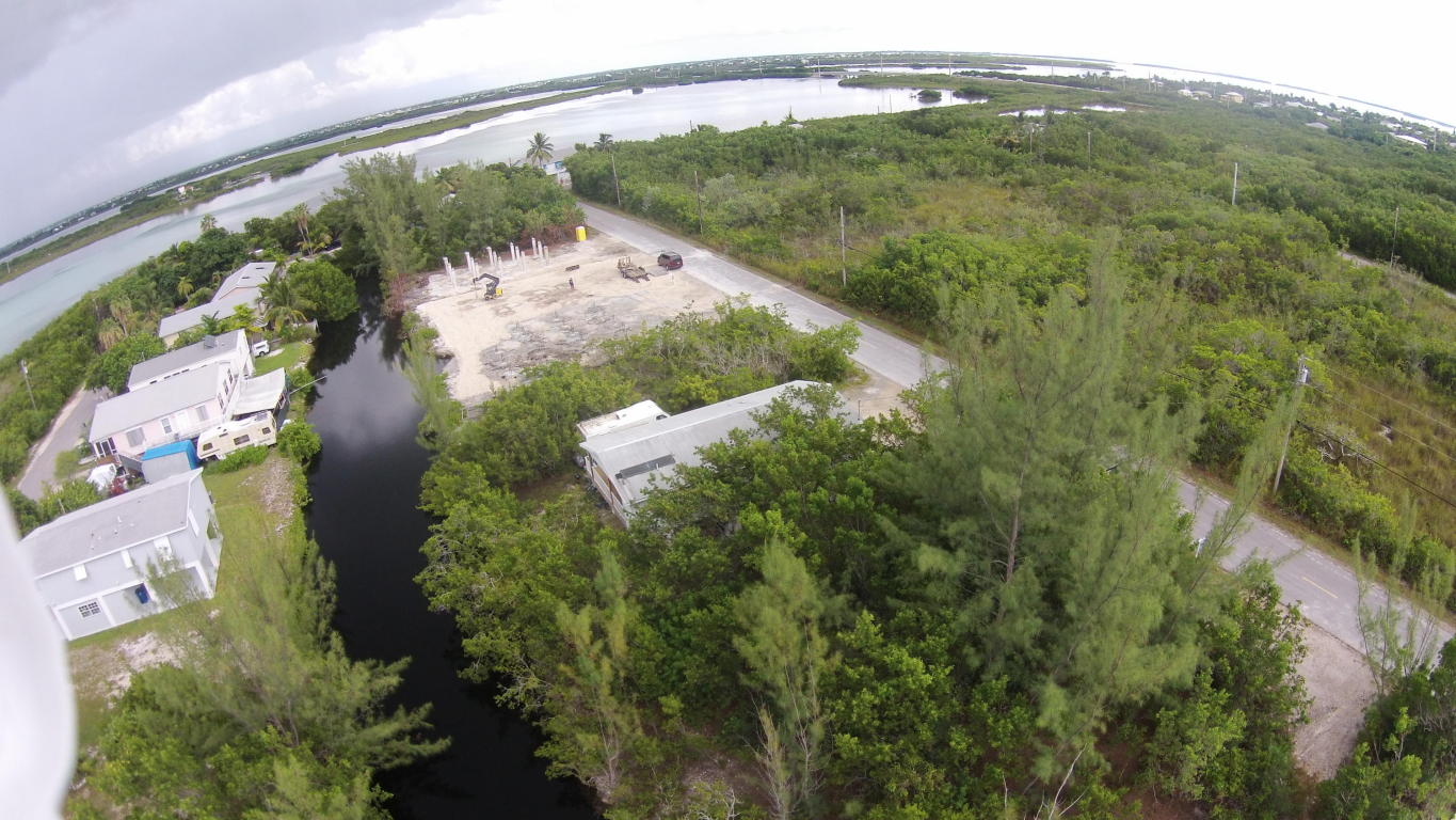 Mariposa Road, Ramrod Key, FL 33042
