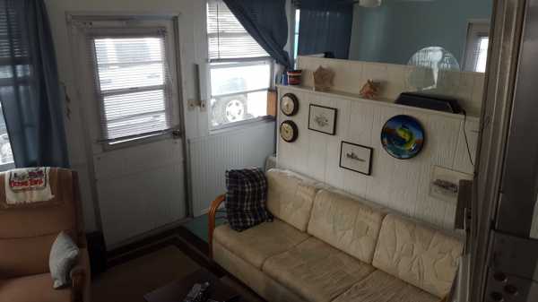 Pelican Carefree RV Resort 59151 Overseas Hwy Marathon, FL 33050