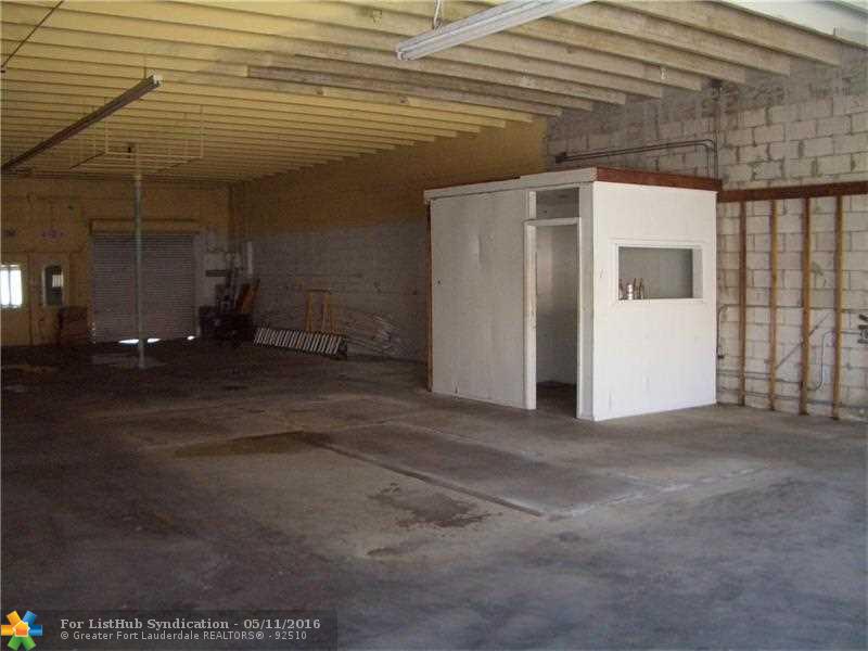 100 SE 20th Ave, Pompano Beach, FL 33060