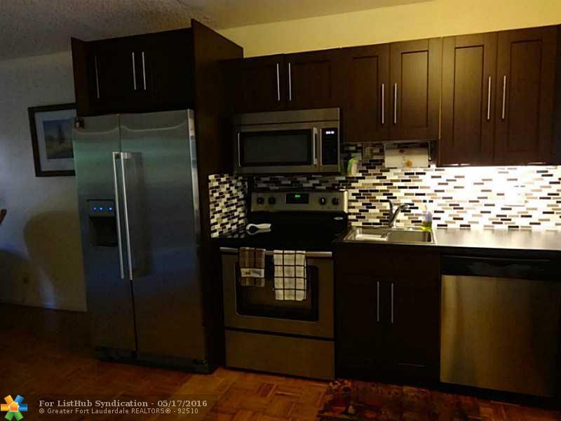 132 S Cypress Rd 527, Pompano Beach, FL 33060