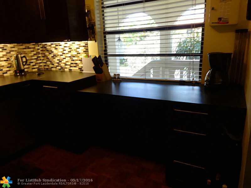 132 S Cypress Rd 527, Pompano Beach, FL 33060