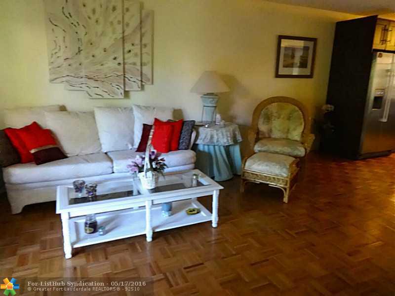 132 S Cypress Rd 527, Pompano Beach, FL 33060