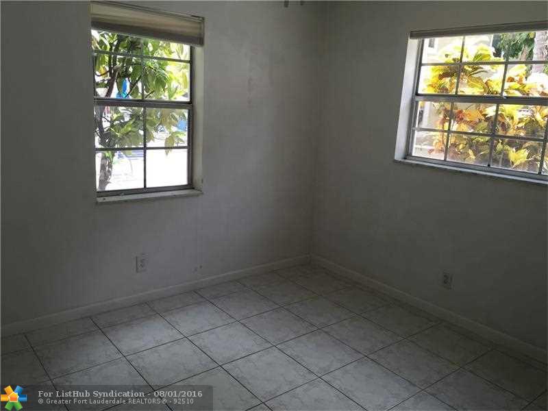 312 SE 10TH AV B, Pompano Beach, FL 33060