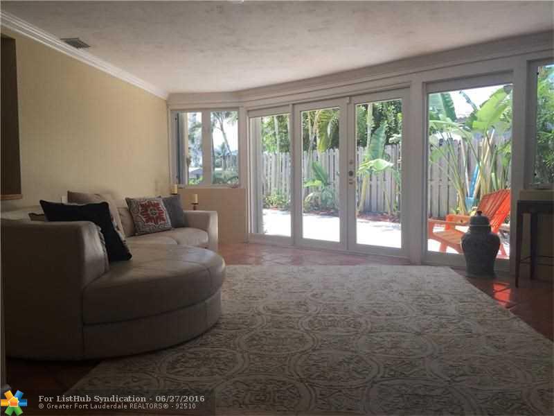 999 SE 6th Ter, Pompano Beach, FL 33060