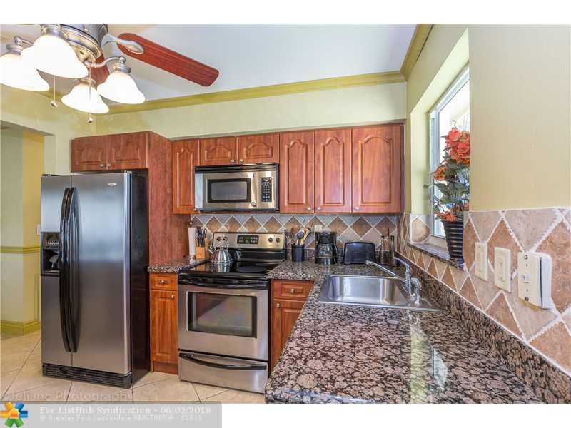 160 SE 12TH ST, Pompano Beach, FL 33060