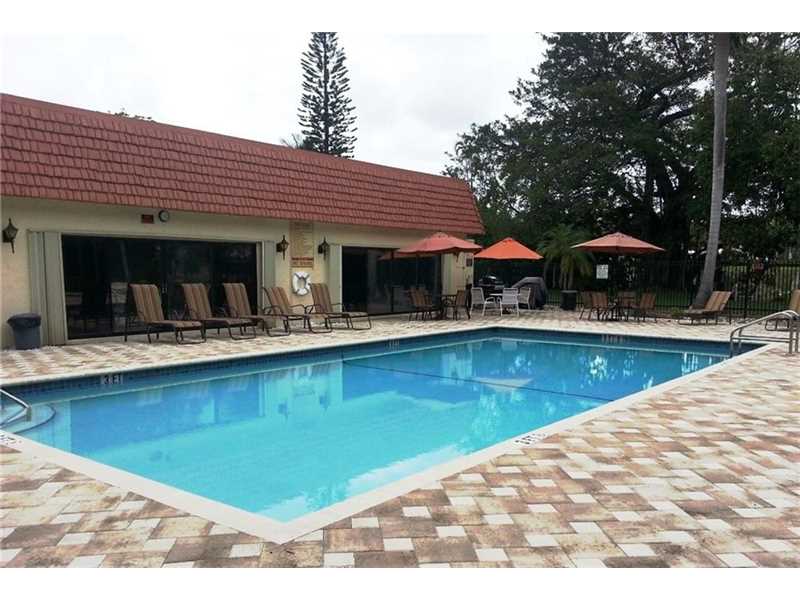 126 South Cypress Rd, Pompano Beach, FL 33060