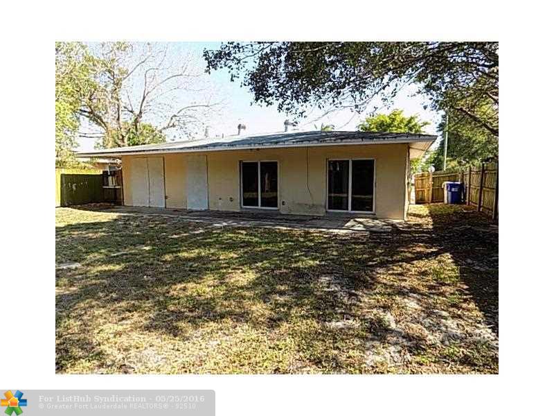 121 NW 21st St, Pompano Beach, FL 33060
