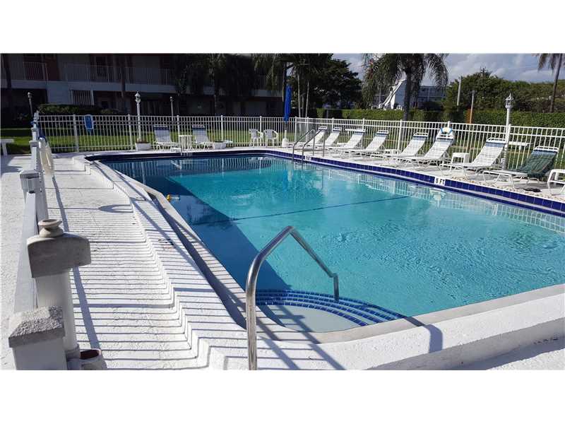 3212 SE 8th St B3, Pompano Beach, FL 33062