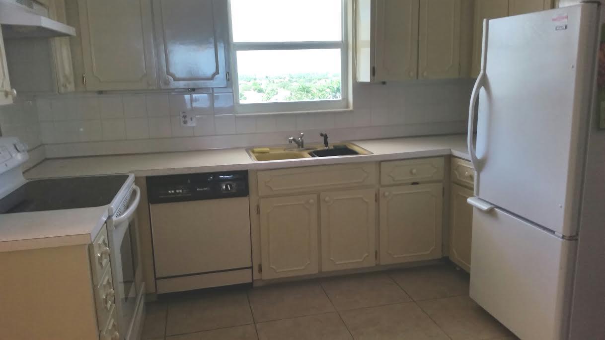 1051 Hillsboro Mile, Hillsboro Beach, FL 33062