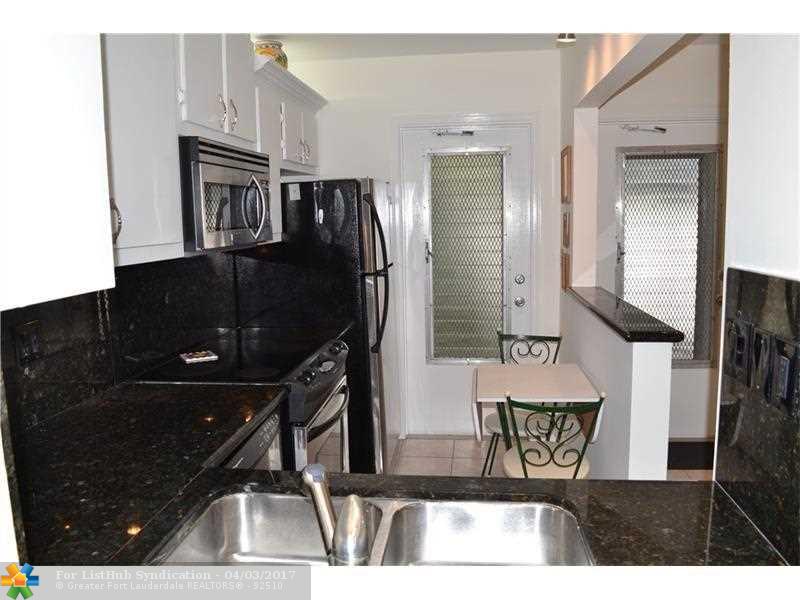 1439 S Ocean Blvd 105, Lauderdale By The Sea, FL 33062