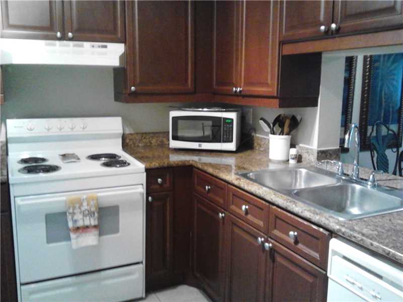 1541 South Ocean Blvd, Pompano Beach, FL 33062