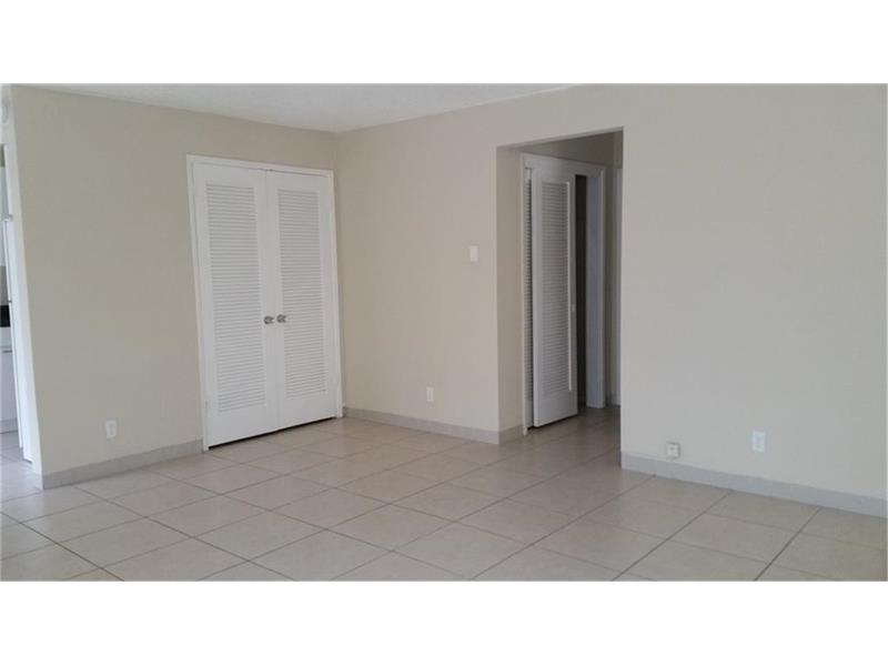 412Sunset Dr, Pompano Beach, FL 33062