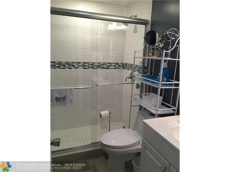 3201 NE 14th Street Cswy 806, Pompano Beach, FL 33062