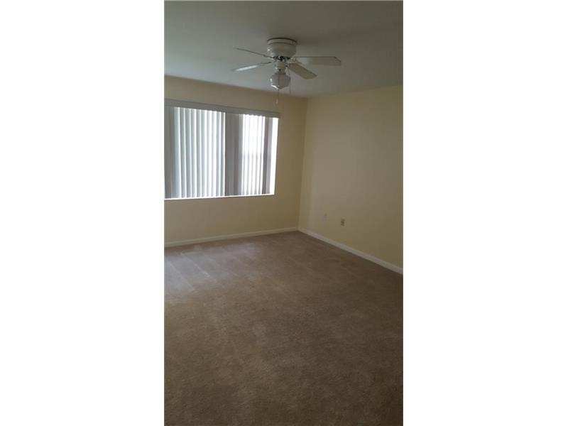 3237 Northeast 10 Street, Pompano Beach, FL 33062