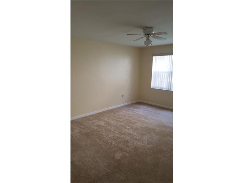 3237 Northeast 10 Street, Pompano Beach, FL 33062