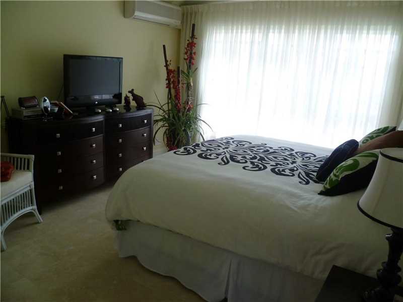 1041 North Hillsboro Mile, Hillsboro Beach, FL 33062