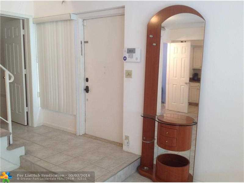 1194 Hillsboro Mile 38, Hillsboro Beach, FL 33062