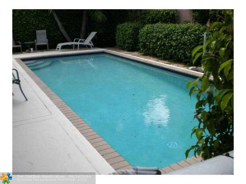 3318 SE 2nd St 3318, Pompano Beach, FL 33062