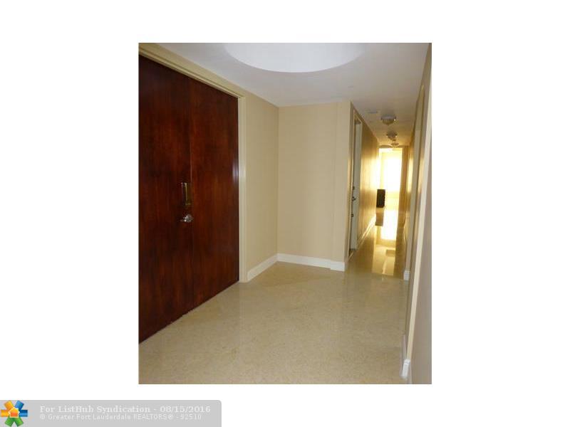 3236 NE 5th St 602, Pompano Beach, FL 33062