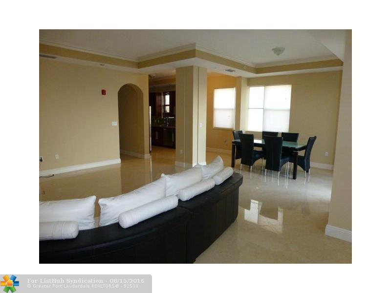 3236 NE 5th St 602, Pompano Beach, FL 33062