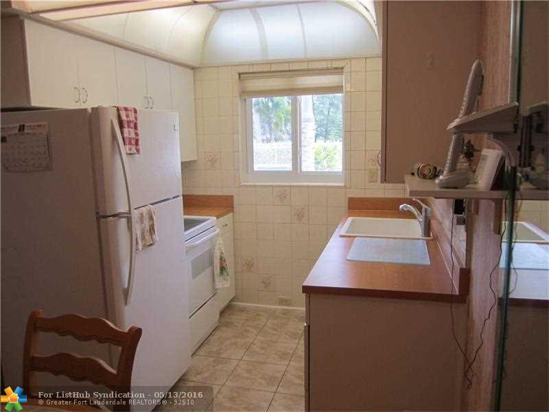 3205 SE 7th St 102, Pompano Beach, FL 33062