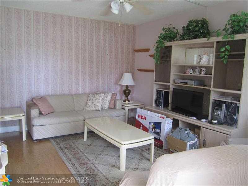 3205 SE 7th St 102, Pompano Beach, FL 33062