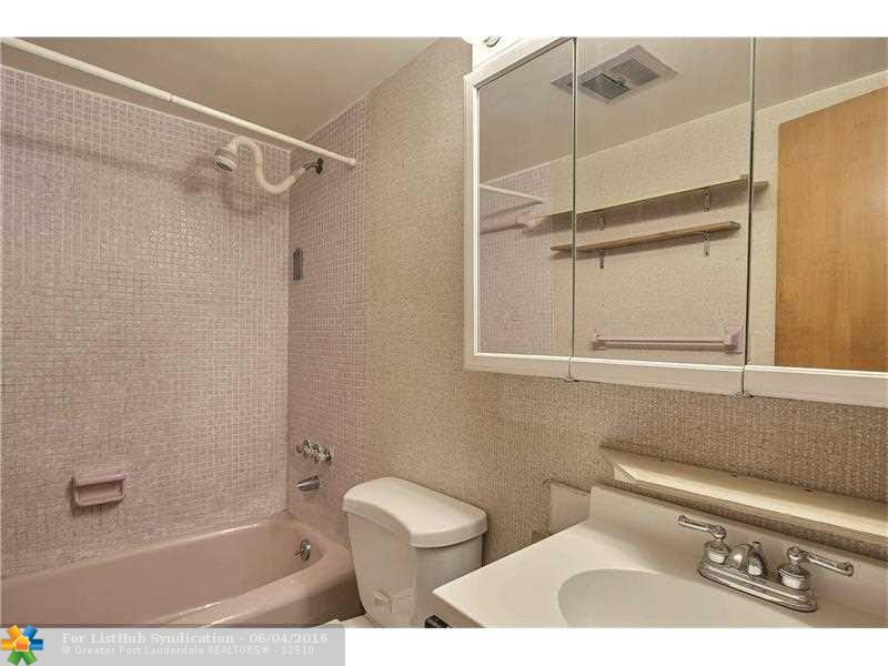 2301 NE 14th Street Cswy 306-w, Pompano Beach, FL 33062