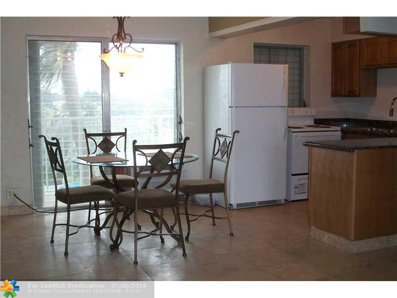 1043 Hillsboro Mile 19C, Hillsboro Beach, FL 33062