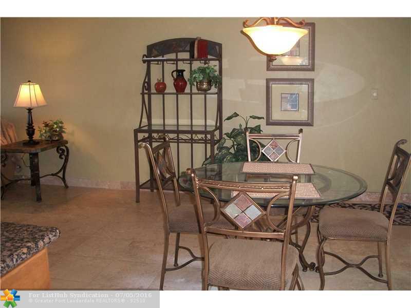 1043 Hillsboro Mile 19C, Hillsboro Beach, FL 33062