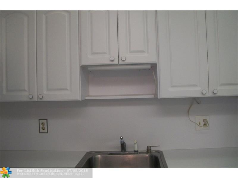 2350 NE 14th Street Cswy 608, Pompano Beach, FL 33062
