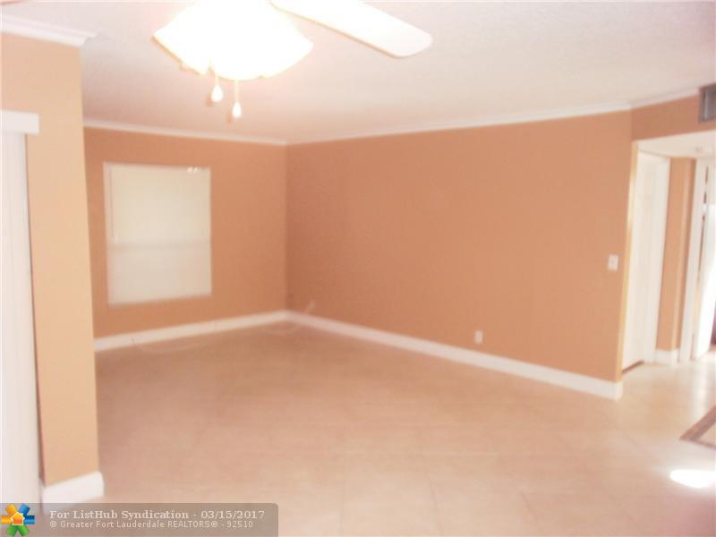 3673 Cocoplum Cir 3673, Coconut Creek, FL 33063